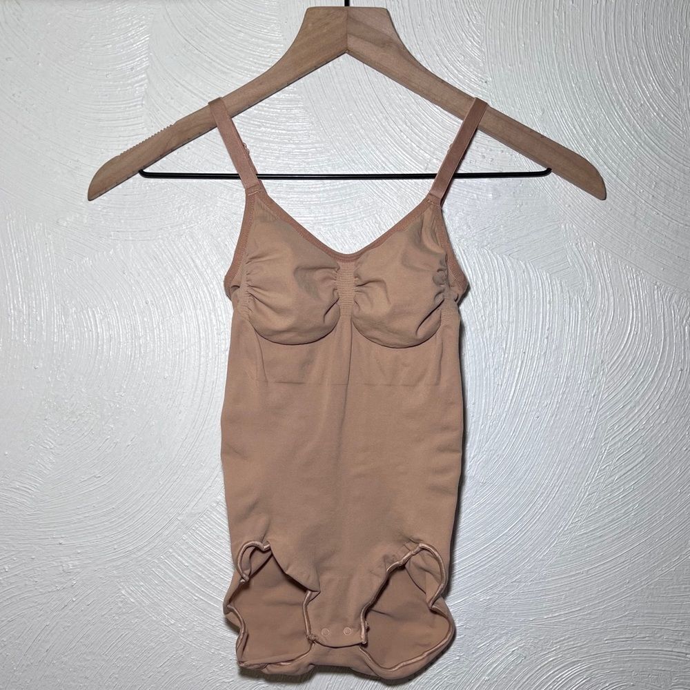 SKIMS Seamless Sculpt Brief Bodysuit in Ochre